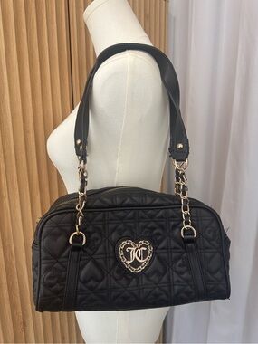 Juicy Couture Chain My Heart Black Quilted Shoulder Bag Gold Straps